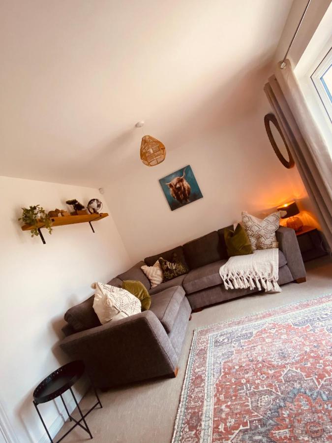 The Belfry 3 Bedrooms 2 Bathrooms Contractors & Family *
