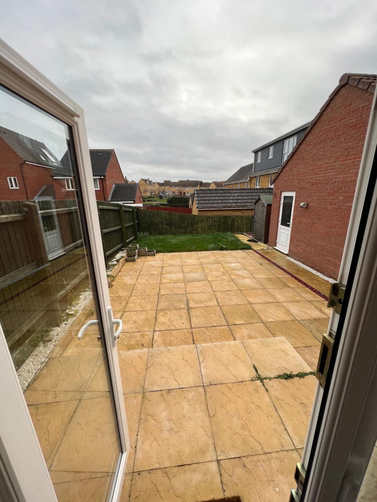 The Belfry 3 Bedrooms 2 Bathrooms Contractors & Family